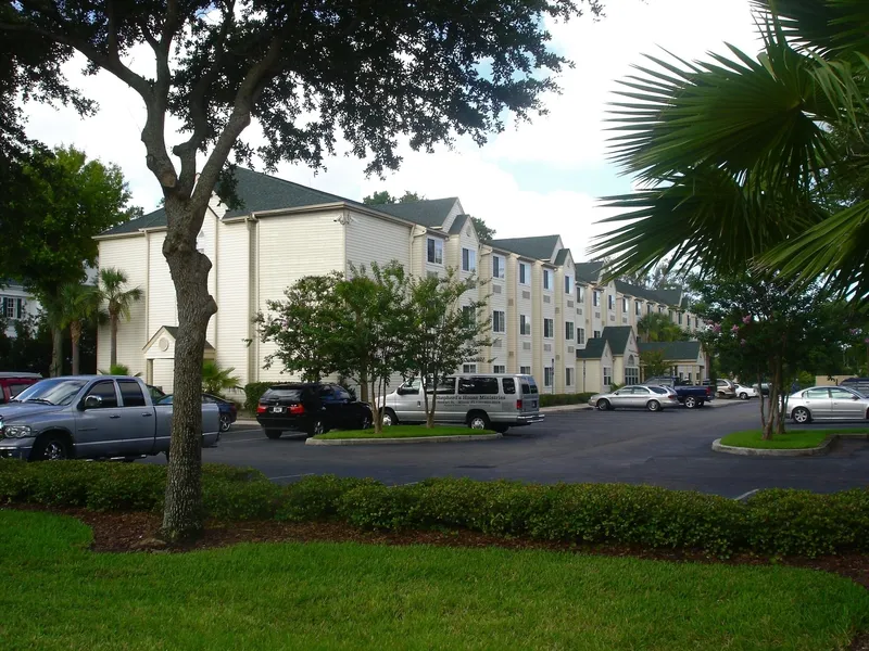 Hometown Inn & Suites Jacksonville - Butler Blvd./Southpoint hotel detail image 2