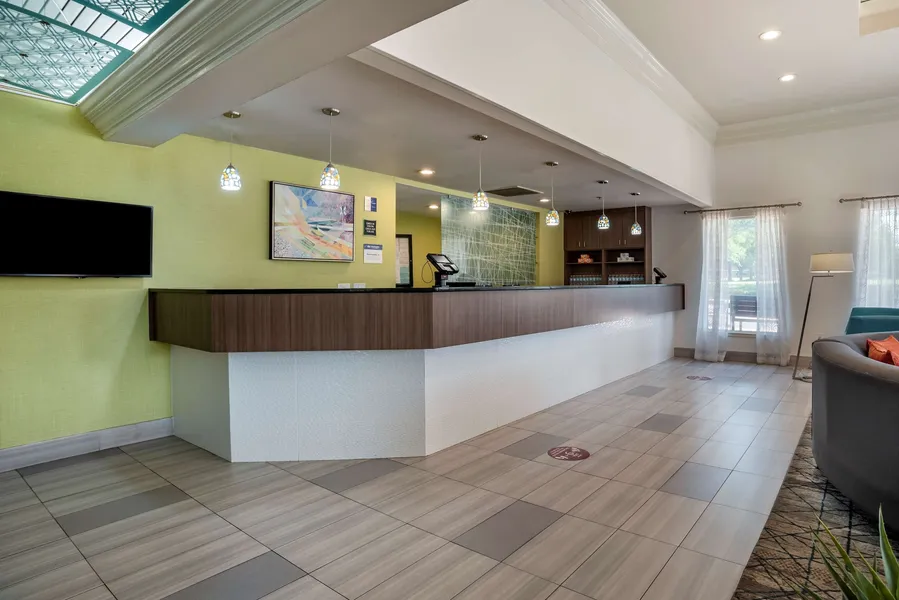Best Western Carlton Suites hotel detail image 6
