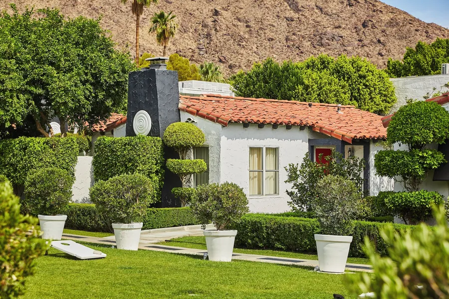 Avalon Hotel & Bungalows Palm Springs, a Member of Design Hotels hotel detail image 2