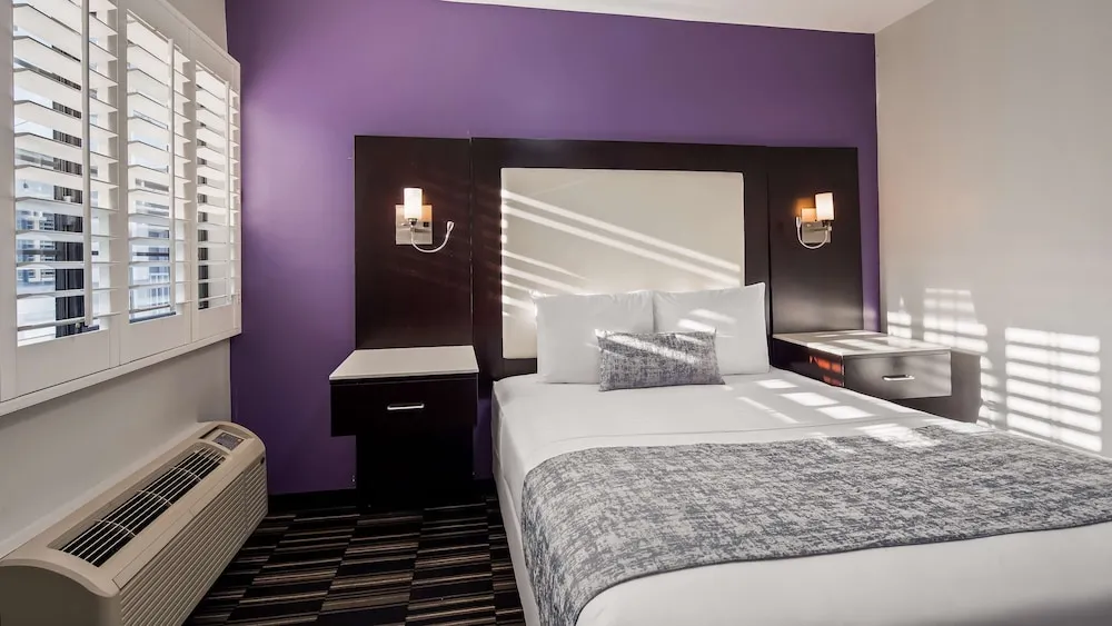 SureStay Hotel by Best Western Beverly Hills West LA hotel detail image 6
