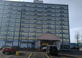 University Hotel And Suites hotel thumbnail 3