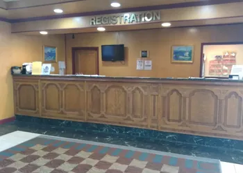 University Hotel And Suites hotel thumbnail 5