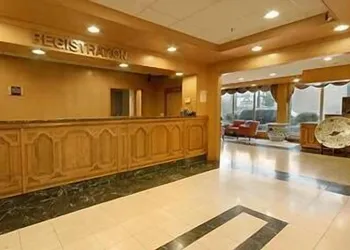 University Hotel And Suites hotel thumbnail 7