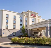 Hampton Inn & Suites Tilton hotel detail image 4