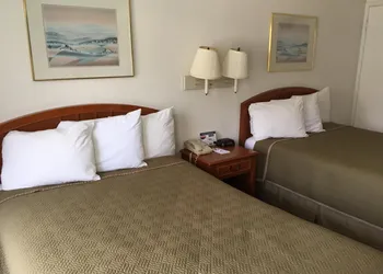 Travelodge by Wyndham Hollywood-Vermont/Sunset hotel thumbnail 3