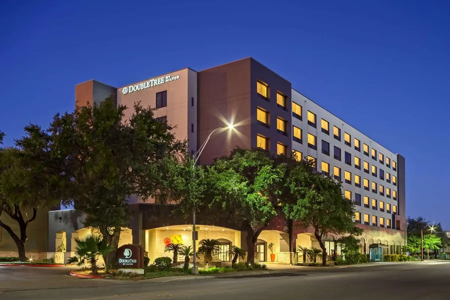 DoubleTree by Hilton San Antonio Downtown hotel detail image 2