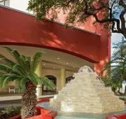DoubleTree by Hilton San Antonio Downtown hotel detail image 3
