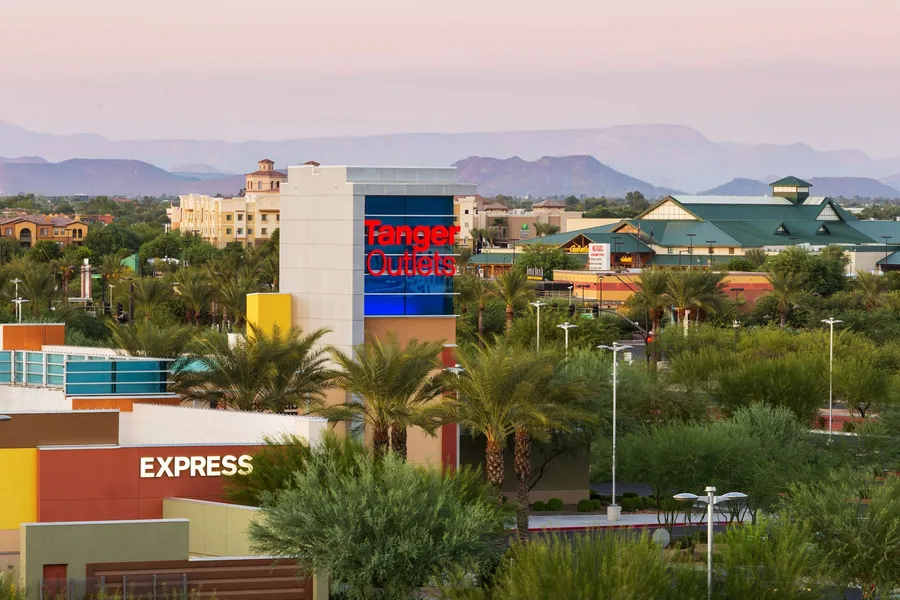 Hampton Inn & Suites Phoenix Glendale-Westgate hotel detail image 2