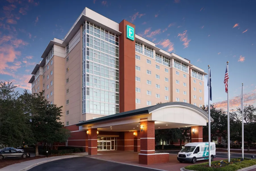 Embassy Suites by Hilton Charleston Airport Convention Ctr hotel detail image 2