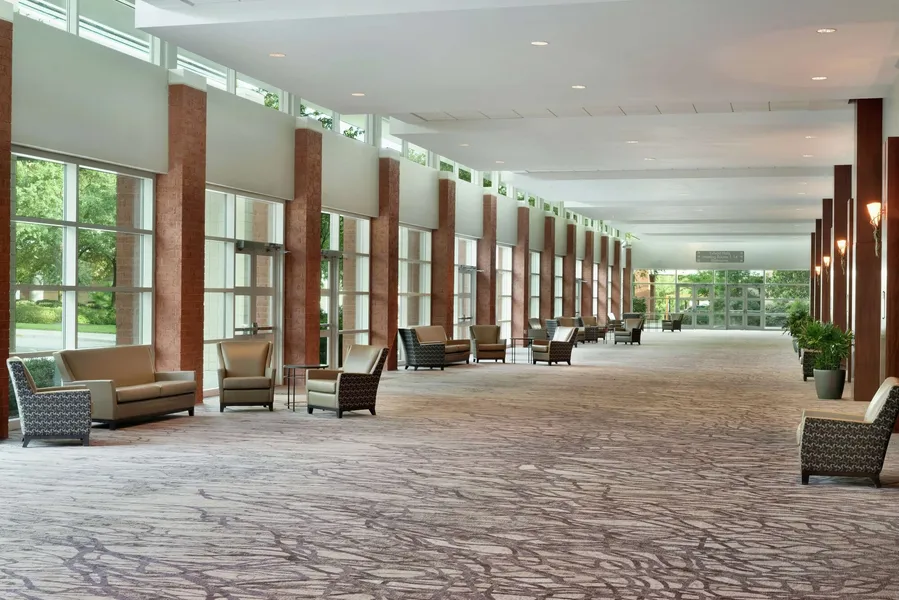 Embassy Suites by Hilton Charleston Airport Convention Ctr hotel detail image 6