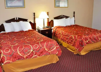 Mangnuson Hotel East Sandusky hotel thumbnail 4