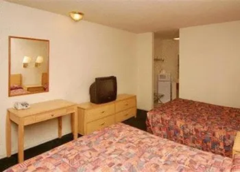 Econo Lodge On Historic Route 66 hotel thumbnail 7