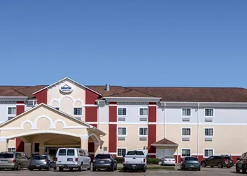 Suburban Extended Stay La Place hotel thumbnail 2