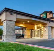 Quality Inn Logan near University hotel detail image 4