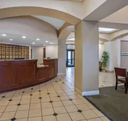 La Quinta Inn & Suites by Wyndham New Haven hotel detail image 3