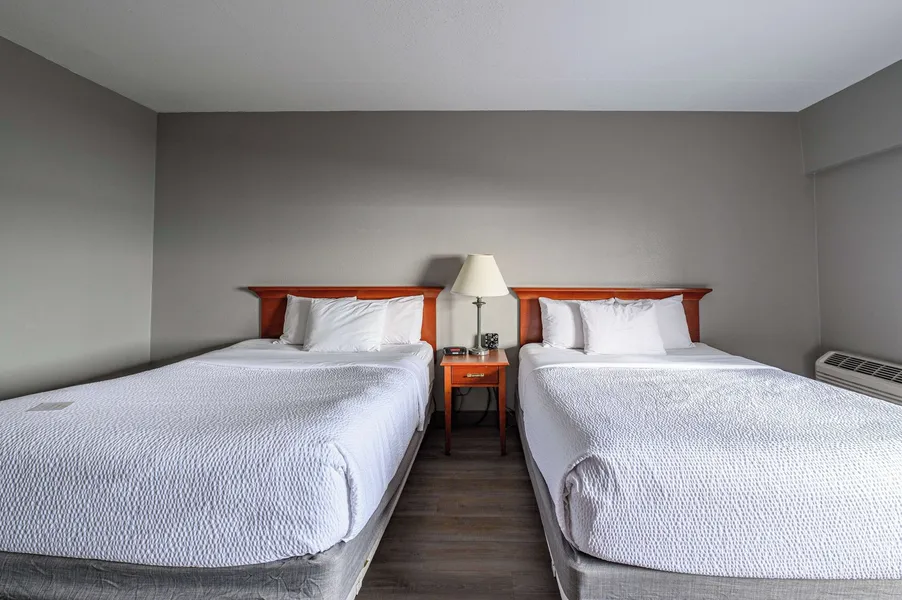 La Quinta Inn & Suites by Wyndham New Haven hotel detail image 6