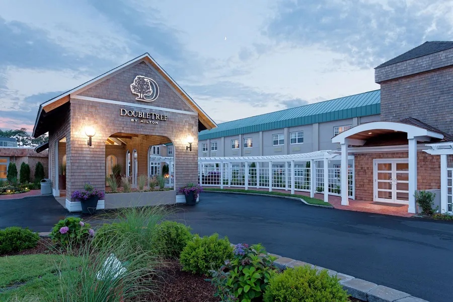 Doubletree by Hilton Cape Cod - Hyannis hotel detail image 2