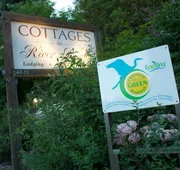 Cottages on River Road hotel detail image 3