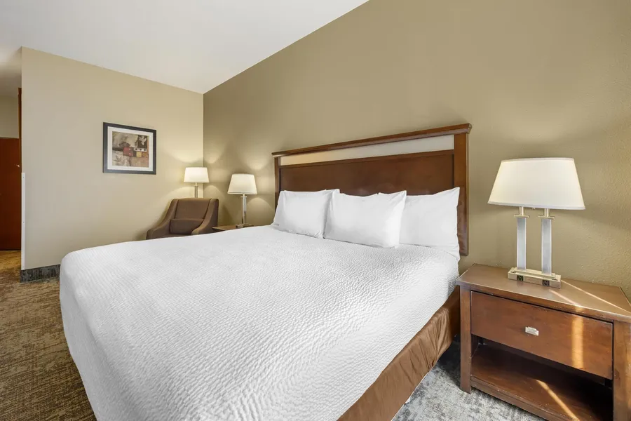 Best Western Plus Prairie Inn hotel detail image 6