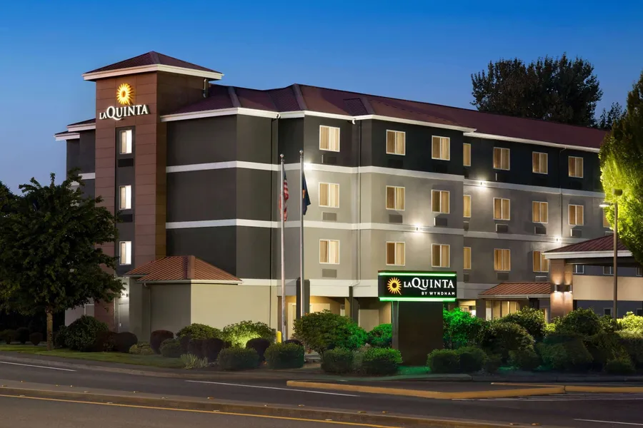 La Quinta Inn & Suites by Wyndham Salem OR hotel detail image 2