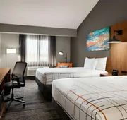 La Quinta Inn & Suites by Wyndham Salem OR hotel detail image 7
