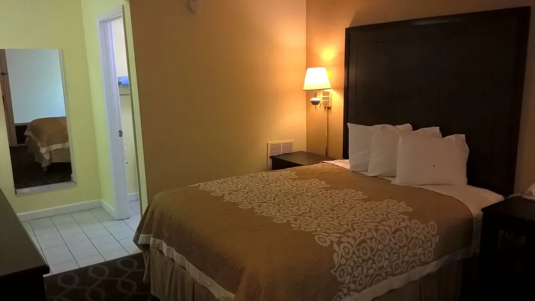 Days Inn & Suites by Wyndham Port Richey hotel detail image 6