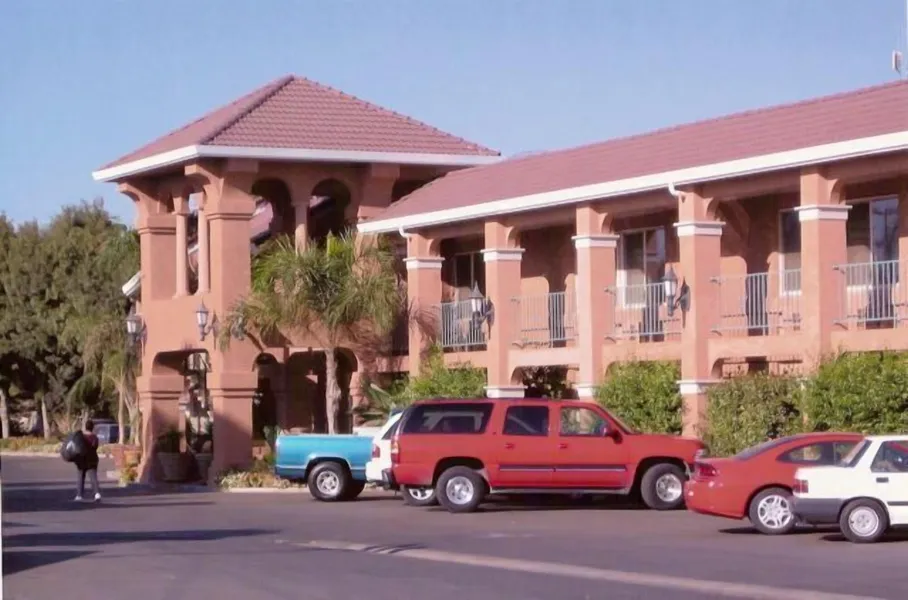 Merced Inn and Suites hotel detail image 2