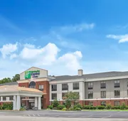 Holiday Inn Express & Suites Hardeeville - Hilton Head by IHG hotel detail image 3