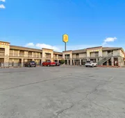 Super 8 Wyndham McAllen Downtown- City Center-Plaza Mall-Airport hotel detail image 3