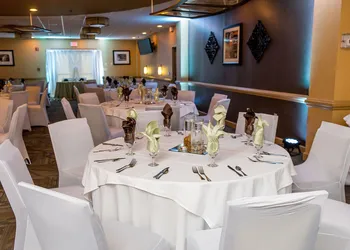 DoubleTree by Hilton Hotel Raleigh - Brownstone - University hotel thumbnail 3