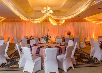 DoubleTree by Hilton Hotel Raleigh - Brownstone - University hotel thumbnail 5