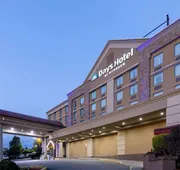Days Hotel by Wyndham North Bergen /NYC Area hotel detail image 4