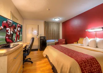 Red Roof Inn Tulsa hotel thumbnail 7