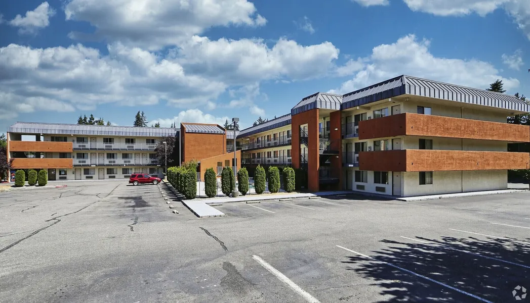 Olympic Inn & Suites hotel detail image 2