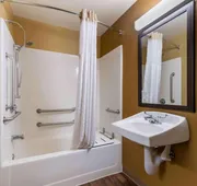 MainStay Suites Rochester South Mayo Clinic hotel detail image 7