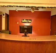 Luxury Inn & Suites hotel detail image 3
