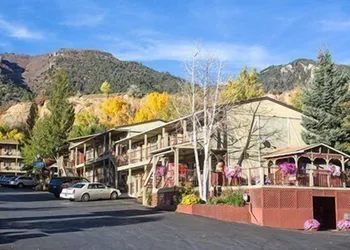 Rodeway Inn hotel thumbnail 8