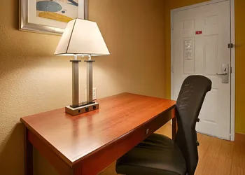Best Western Plus Sutter House hotel thumbnail 4