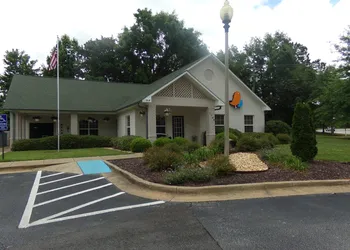 InTown Suites Extended Stay Auburn AL - Auburn University hotel thumbnail 2