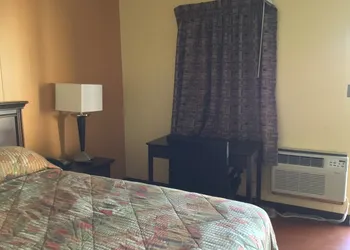 Skyland Inn hotel thumbnail 5