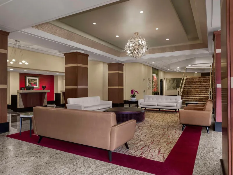 DoubleTree by Hilton Fort Lee - George Washington Bridge hotel detail image 2