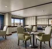DoubleTree by Hilton Fort Lee - George Washington Bridge hotel detail image 3