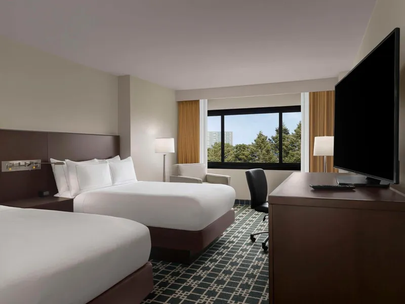DoubleTree by Hilton Fort Lee - George Washington Bridge hotel detail image 6