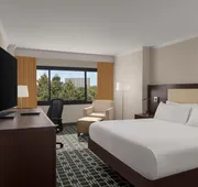 DoubleTree by Hilton Fort Lee - George Washington Bridge hotel detail image 7