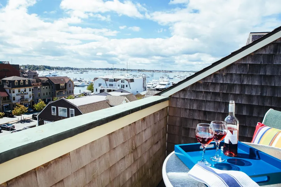 Newport Bay Club and Hotel hotel detail image 6