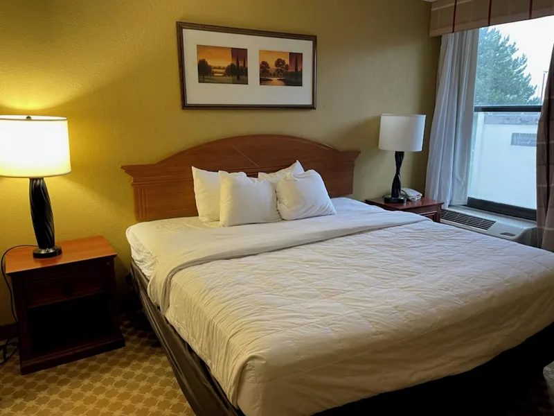 Quality Inn & Suites hotel detail image 6