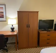 Quality Inn & Suites hotel detail image 7