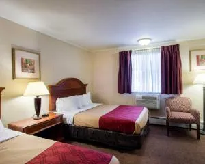 Econo Lodge Inn & Suites hotel thumbnail 5