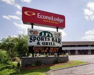 Econo Lodge Inn & Suites hotel thumbnail 7