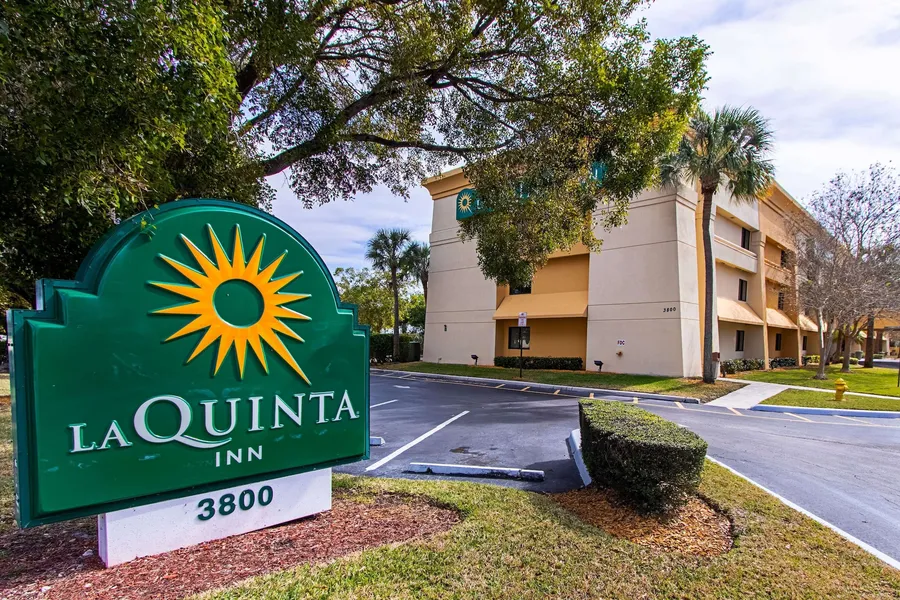 La Quinta Inn by Wyndham Ft. Lauderdale Tamarac East hotel detail image 2
